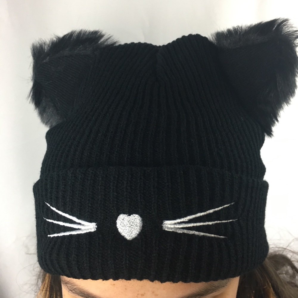 Purrrfect Beanie - Picture 2 of 7